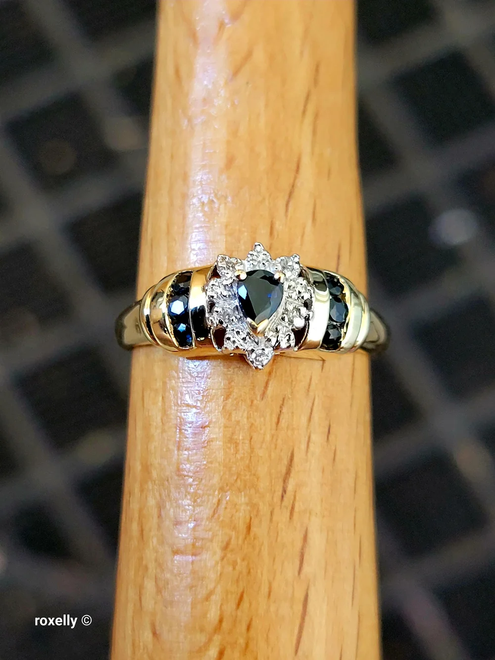 10K Yellow Gold Sapphires and Genuine Diamond Ring Size 7, Solid Gold! 👌🎁